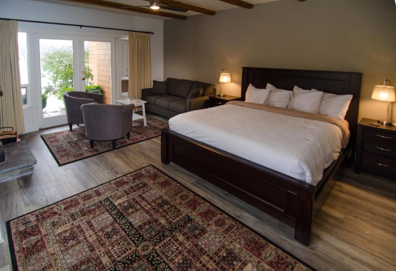 Galiano Oceanfront Inn & Spa Sturdies Bay Екстериор снимка