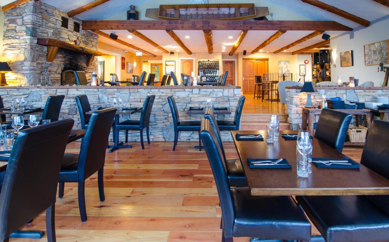 Galiano Oceanfront Inn & Spa Sturdies Bay Екстериор снимка